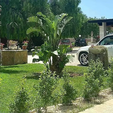 Masseria Tre Archi & Apulia Relais Villa Gentiluomo