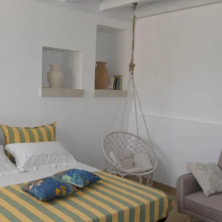 Masseria Tre Archi & Apulia Relais Villa *