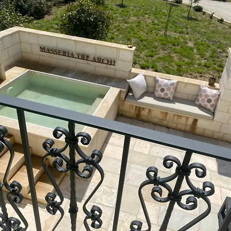 Masseria Tre Archi & Apulia Relais Villa *